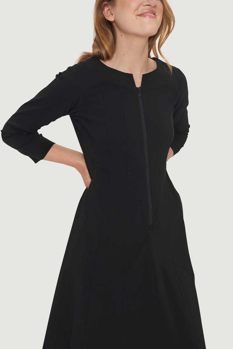 MAGIC STRETCH Klänning i viskosstretch, Black