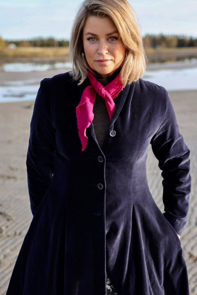 Liten triangelscarf i merinoull, Cerise