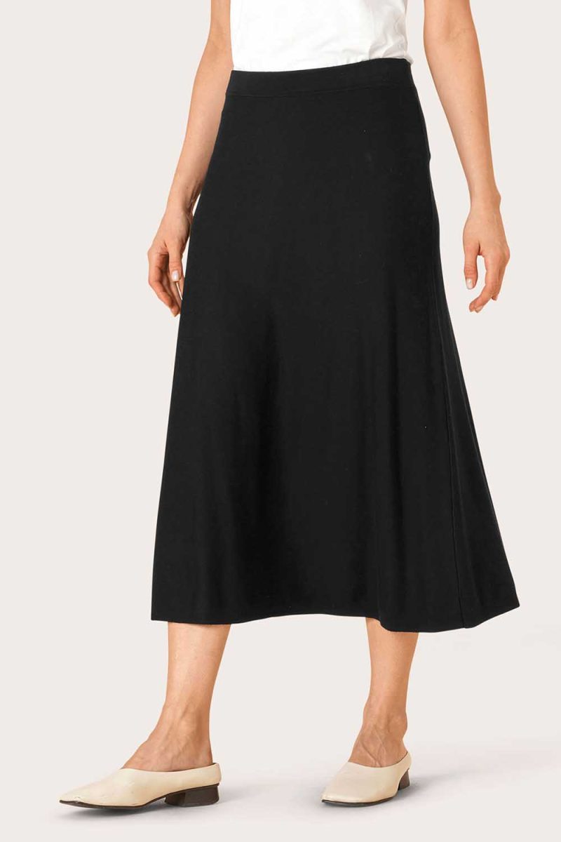 MaSTINA Stickad kjol i viskos, Black