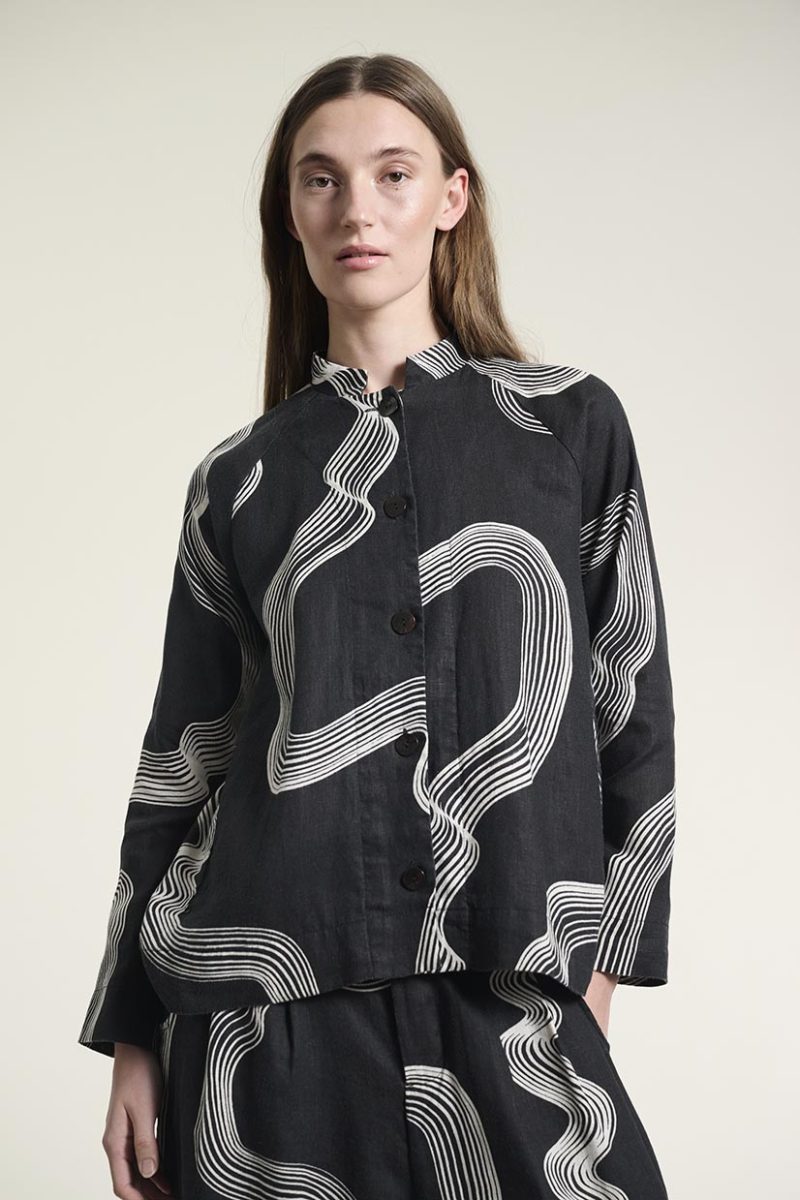 HIKAZU Jacka i lin, Waves