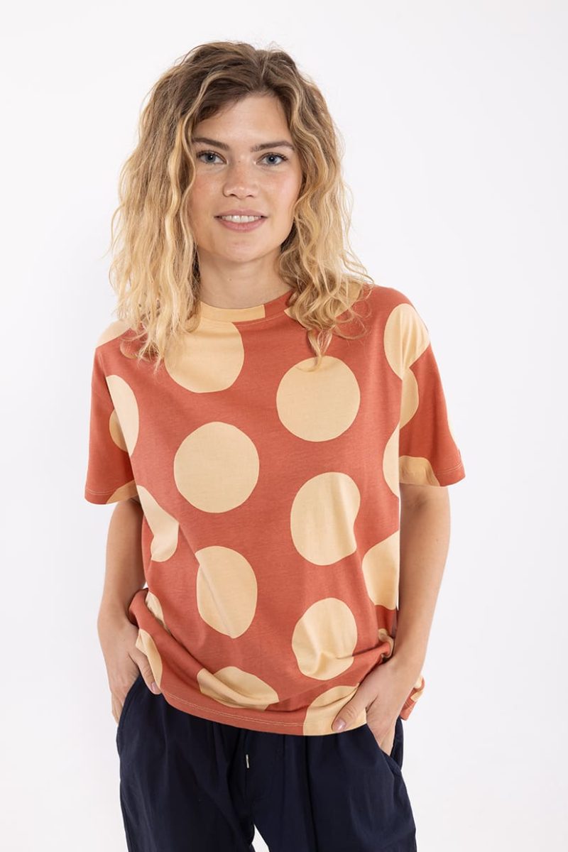 DaneBASIC BOXY T-shirt i bomull, Aragon/Nougat MEGADOTS