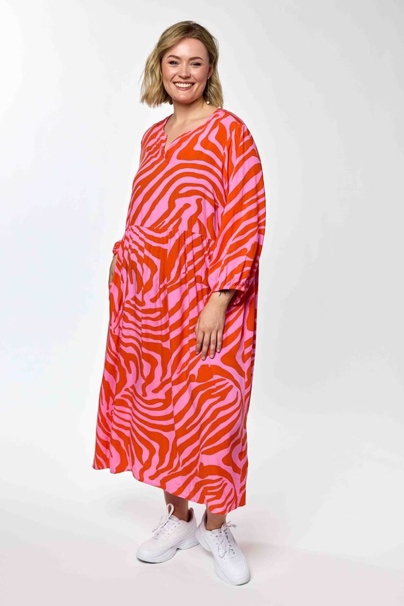 gLEA Klänning i viskos, Pink/Orange