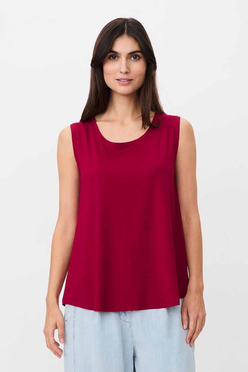 MaELISA Linne i viskostrikå, Beet Red