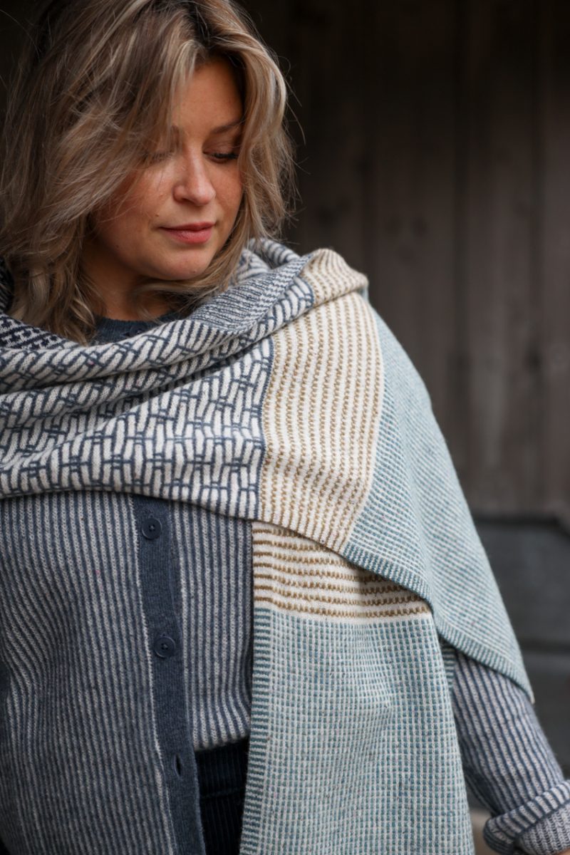 THEA Sjal i merinoull, Soft Blue