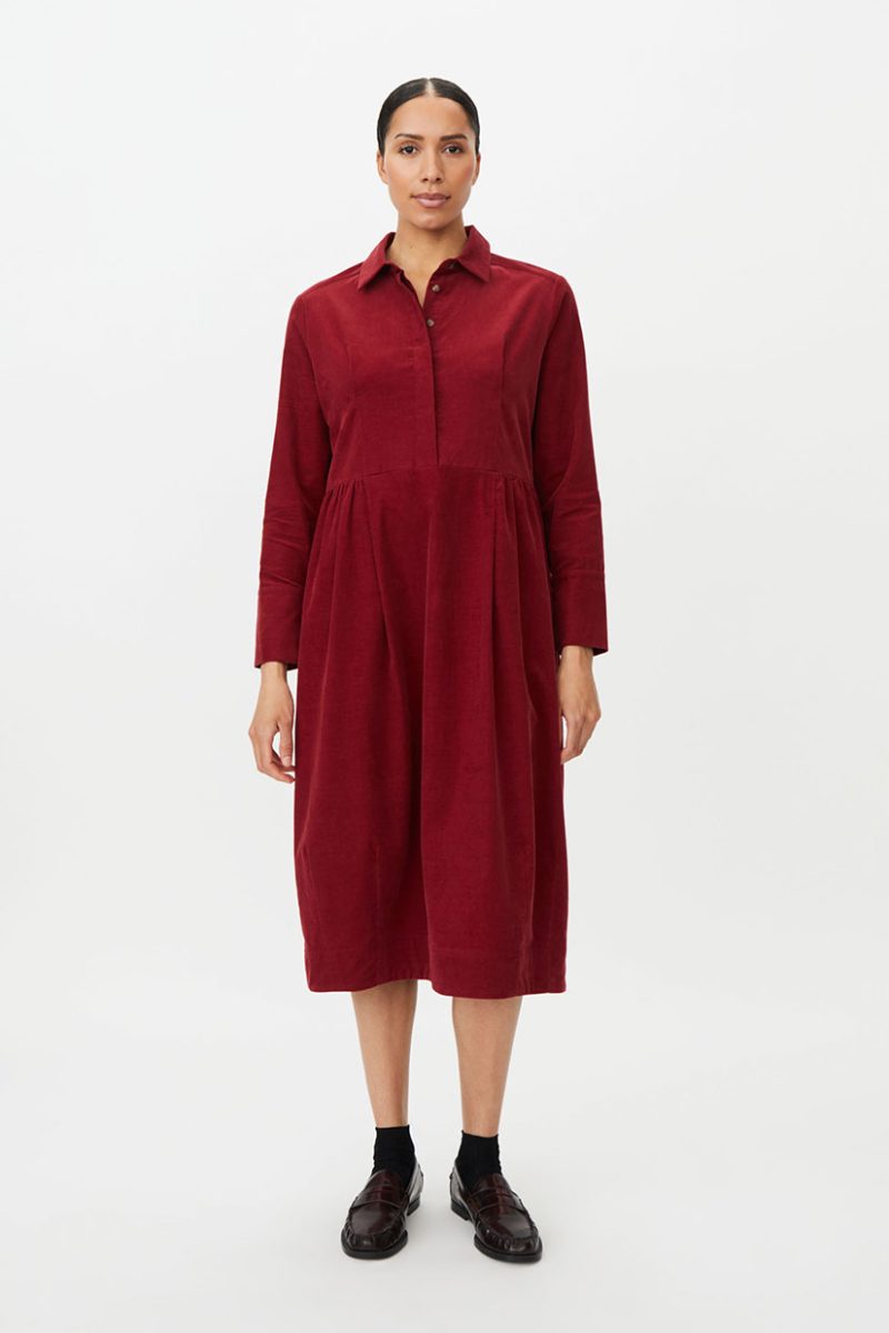 MaNAYO Klänning i bomullsmanschester, Tibetan Red