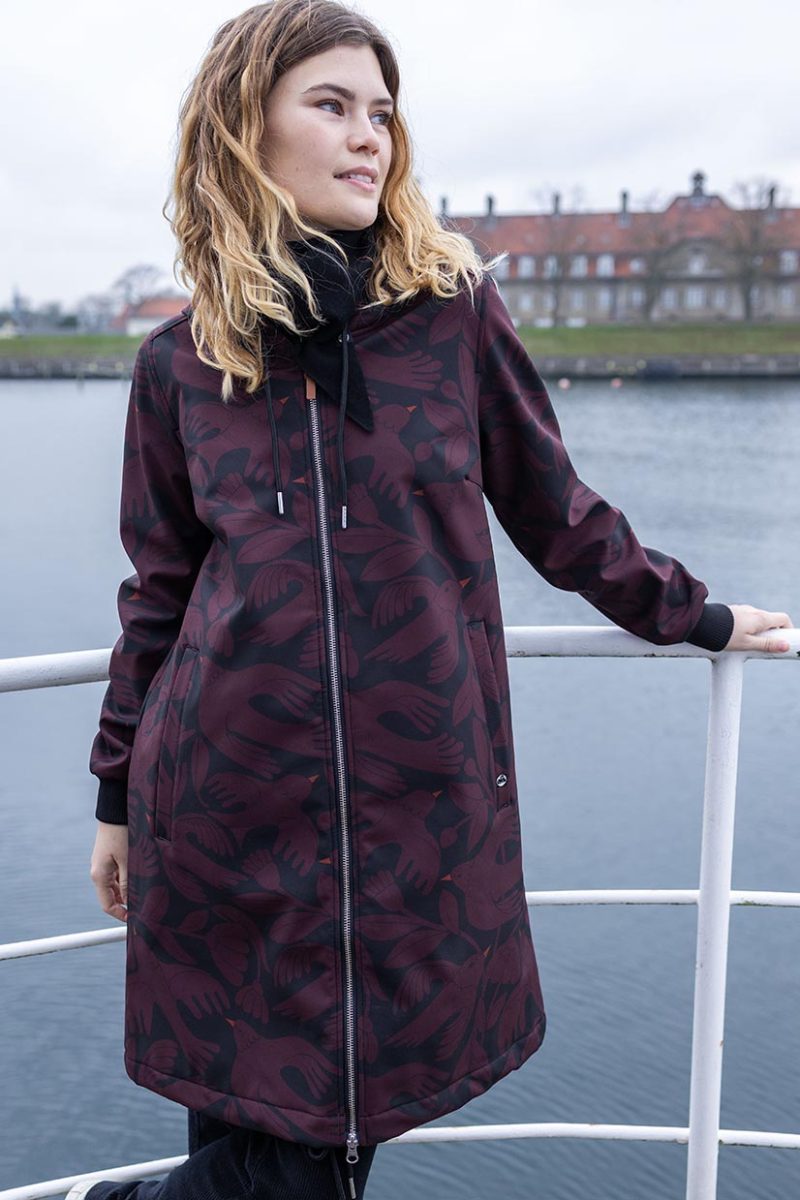 DANEKARLA BIRDIEUP Vind- och vattentät softshellkappa, Black/Dark Wine