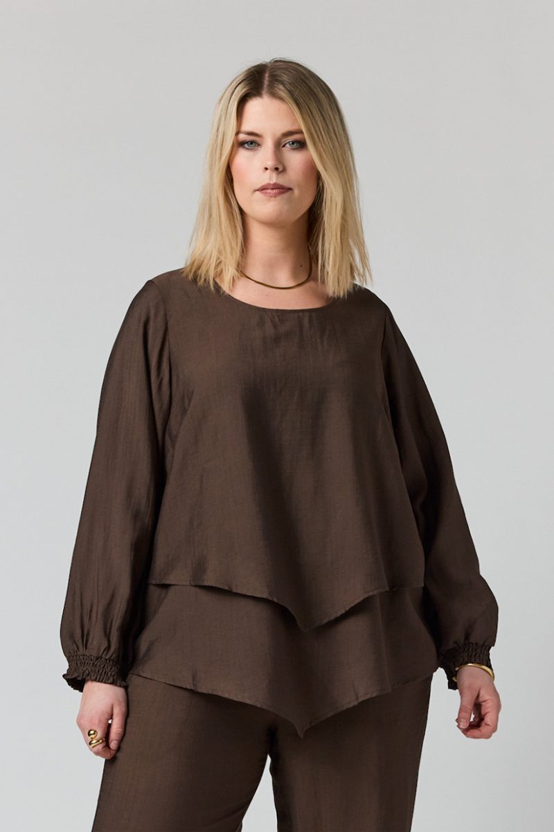sANINE Blus i viskos, Brown